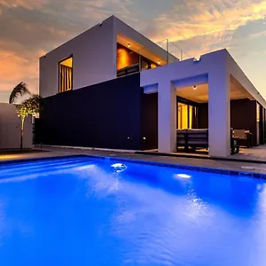  Villa Tuscany Aruba