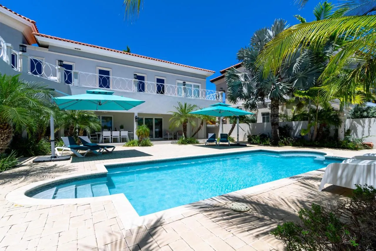 Opal 125 Villa Palm Beach