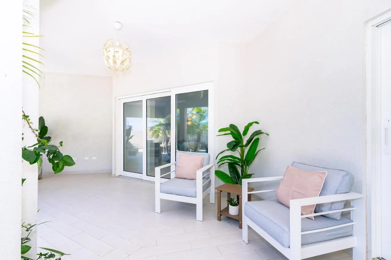 Opal 125 Villa Palm Beach