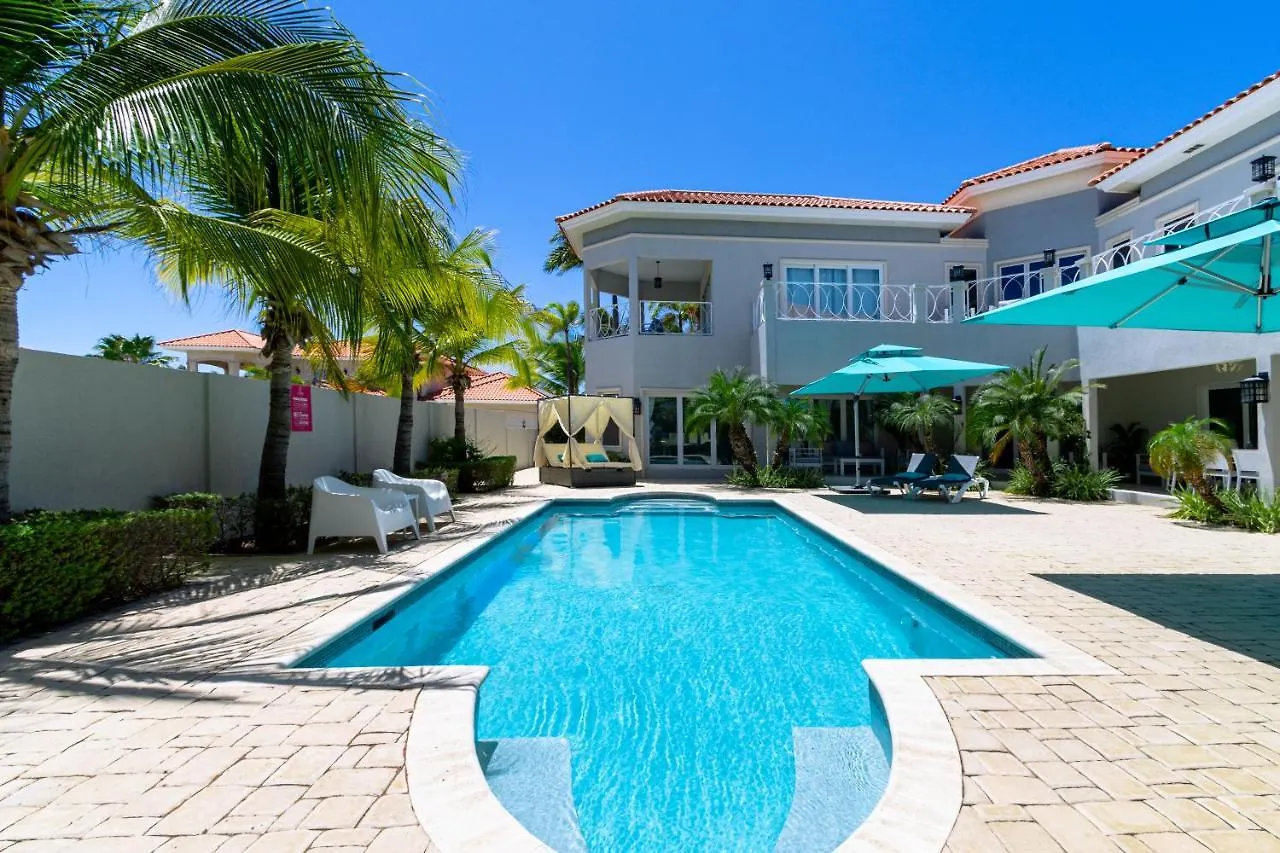 Opal 125 Villa Palm Beach