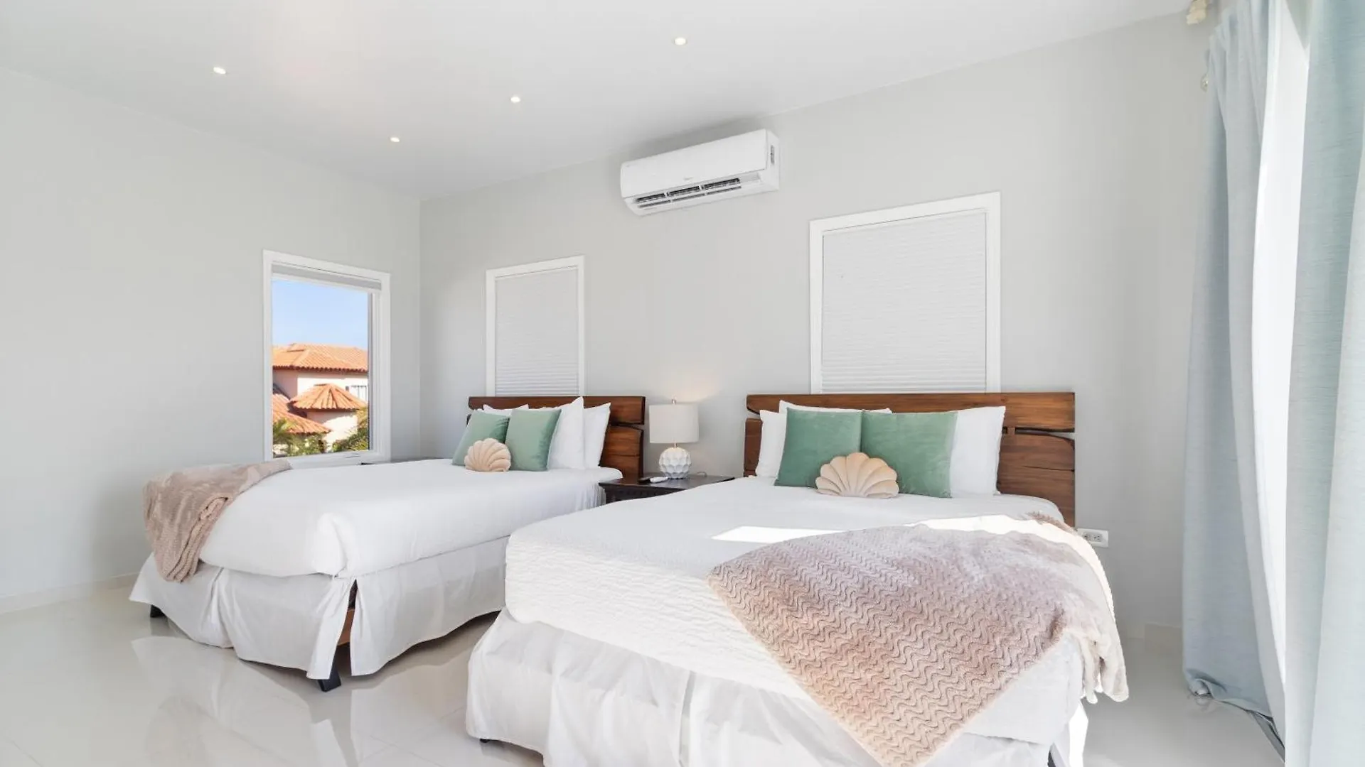 Opal 125 Villa Palm Beach 0*,  Aruba