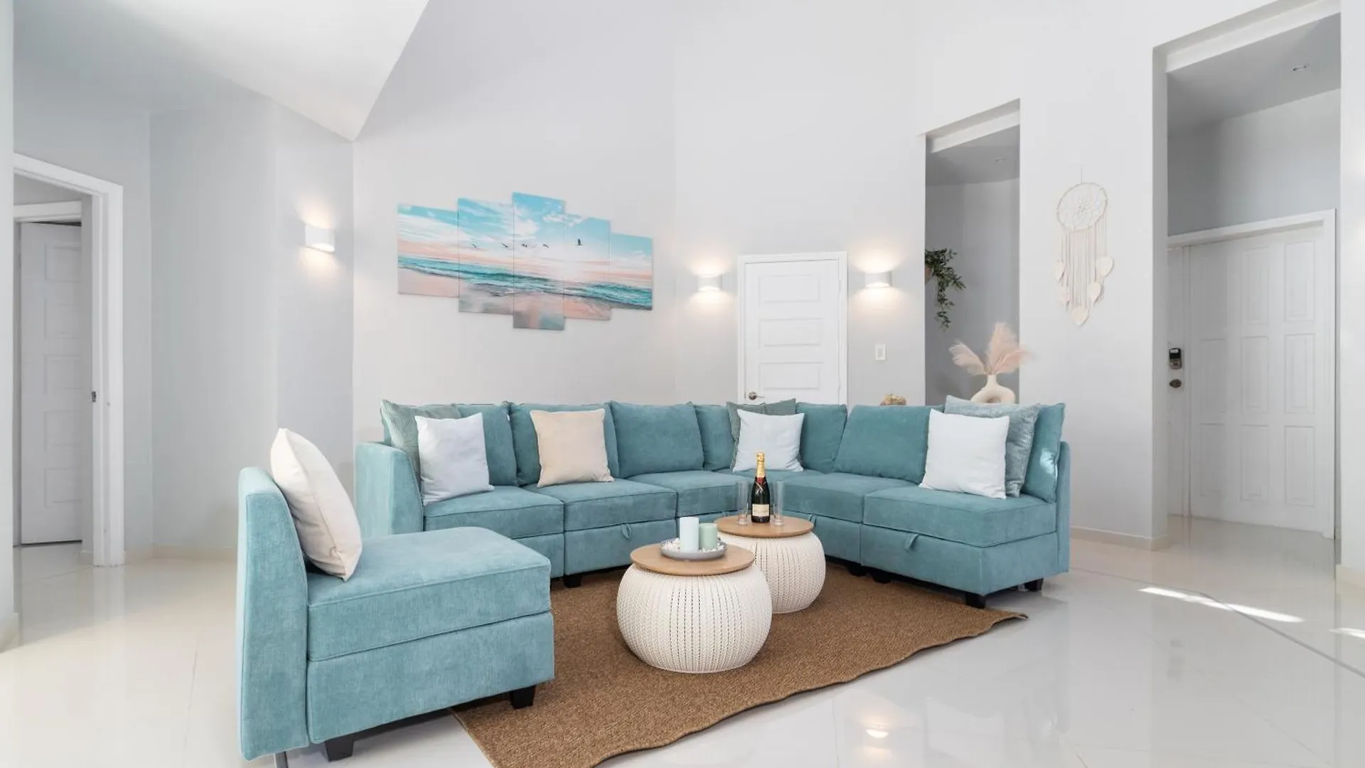 Opal 125 Villa Palm Beach